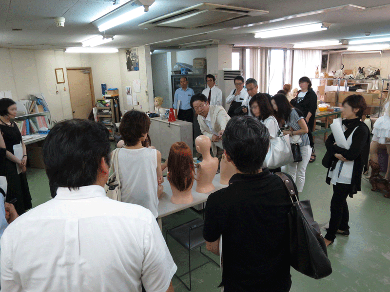 メイクアップの作業場