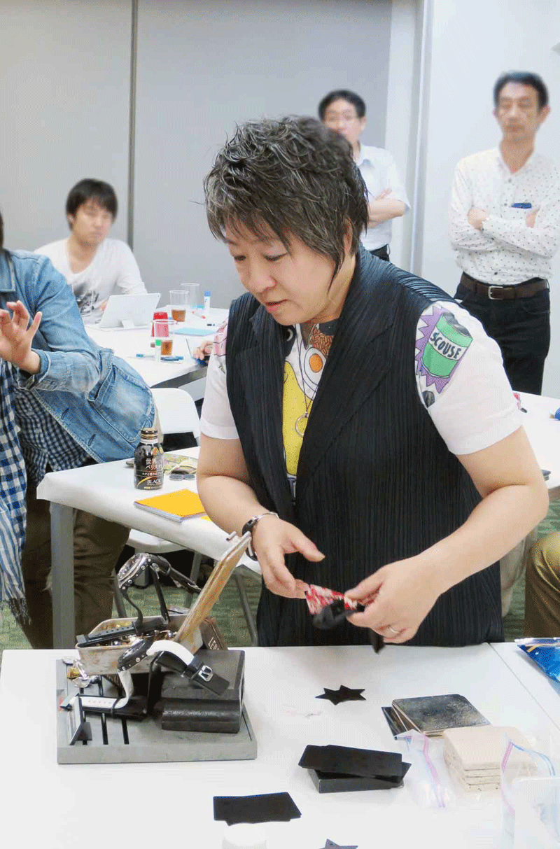 G-SHOCKのディスプレイ演習