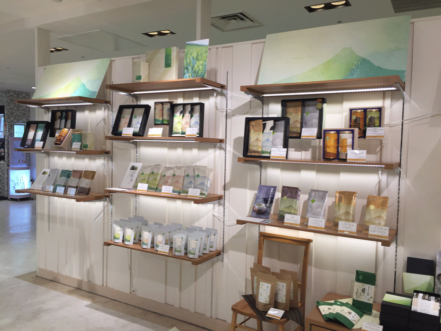 POP-UPストア「ひとこと」の壁面オーケストレーション